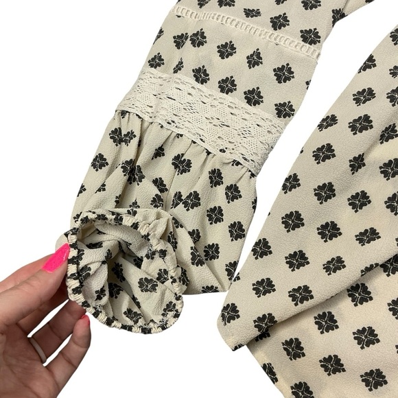 Hint of Mint Lace Up Peasant Blouse Cream and Black Boho Bohemian Cottage Core - Picture 15 of 16